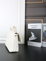 Chanel Trendy CC Medium LambWhite 29×17cm - 6
