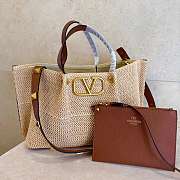 Valentino Garavani Medium Summer Raffia Tote 35x25x17cm. - 1