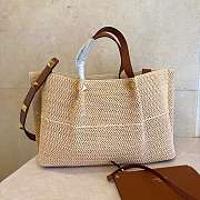 Valentino Garavani Medium Summer Raffia Tote 35x25x17cm. - 2