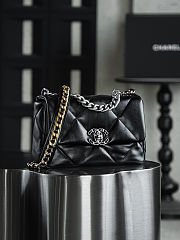 Chanel 19 Flap Bag in Black Quilted Lambskin with Mixed Hardware 26X16X9 cm - 2