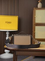 Fendi Baguette Soft Trunk 21.5x6.5x12cm - 2