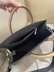 Fendi Vertical Tote Bag in Natural 36 x 14 x 38 cm - 5