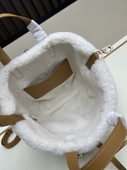 Dior Toujours Shearling Bag 20x22x18.5cm - 5