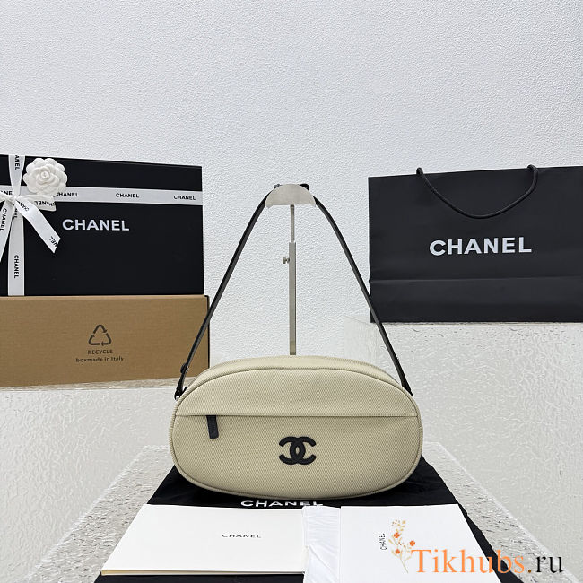 Chanel Mini Bag Round Pouch 30x10x14cm - 1