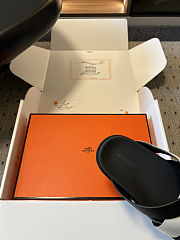 Hermès Kazimir Sandals. - 5
