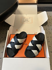 Hermès Kazimir Sandals. - 4