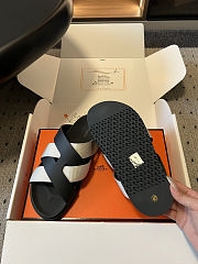 Hermès Kazimir Sandals. - 2