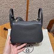 Hermès Lindy Black Bag 19x13x9.5cm - 5