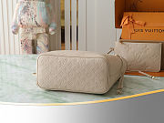 Louis Vuitton Neverfull MM Monogram Empreinte Leather 31 x 28 x 14 cm - 4