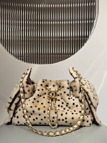 Chanel 2SC Drawsting Mini Handbag Beige Sheepskin & Gold-plated Metal 20x22x12.5cm
