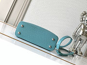 Louis Vuitton Capucines Sky Blue Bag 21 x 14 x 8 cm - 6