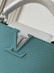 Louis Vuitton Capucines Sky Blue Bag 21 x 14 x 8 cm - 2