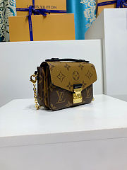 Louis Vuitton Pochette Métis 14 x 11 x 3.5cm - 5