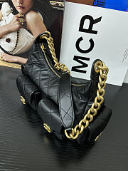 Chanel Shiny Lambskin Quilted Trendy Pockets Hobo 31cm x 15cm x 22cm - 4