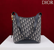 Dior Médaillon Bucket Bag 26.5 x 26 x 15cm - 4