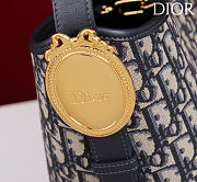 Dior Médaillon Bucket Bag 26.5 x 26 x 15cm - 2