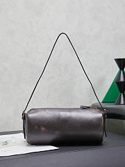 Miu Miu Nappa leather pouch Embossed-Logo Cylinder Bag 21.5 x 9 x 9cm - 3