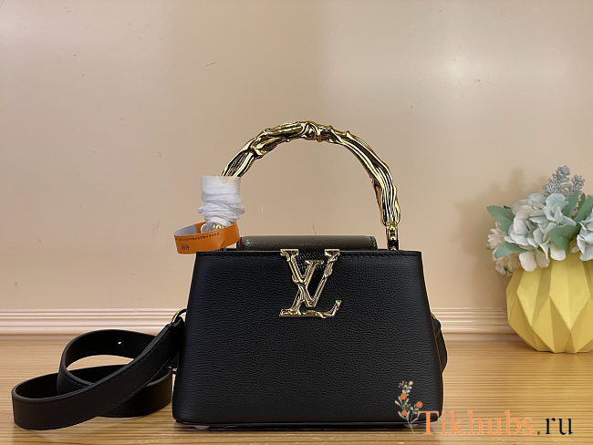Louis Vuitton Capucines Mini With Sculpted Metal Handle 13.6 x 8 x 21 cm - 1