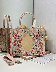 Dior Médaillon Book Tote Pink 36×28 cm - 1