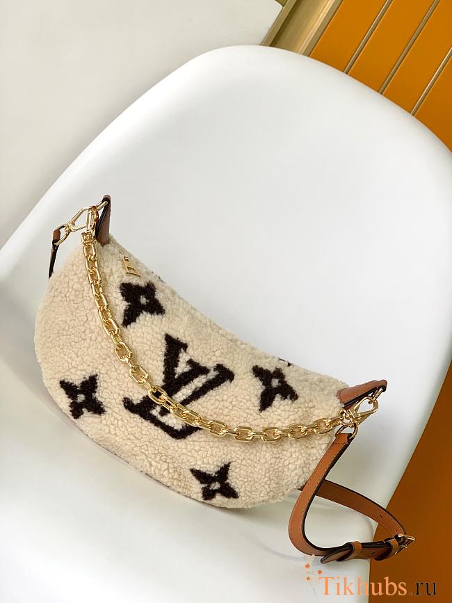 Louis Vuitton Over The Moon 27.5x16.0x7.0 cm - 1