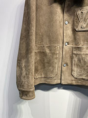 LV Light Suede Workwear - 3