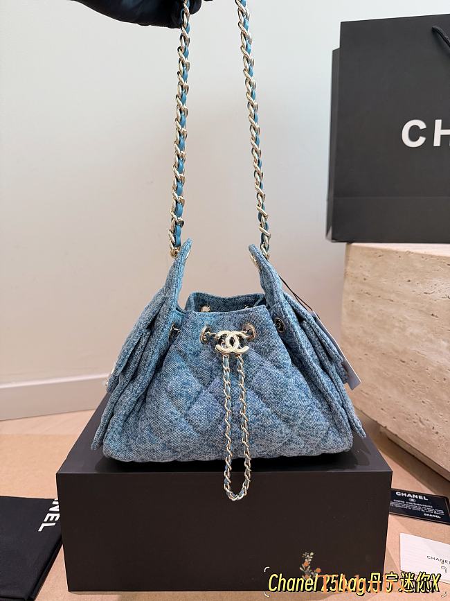  Chanel 25 Mini Washed Denim Handbag 25x22x15cm - 1