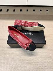 Chanel Red Tweed Tweed and Black Cap-Toe Ballet Flats - 2