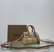Burberry Mini Check Bowling Bag 18.5 x 11 x 12cm - 1