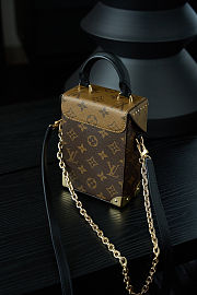 Louis Vuitton Camera Box 12.5 x 17.6 x 6 cm - 5