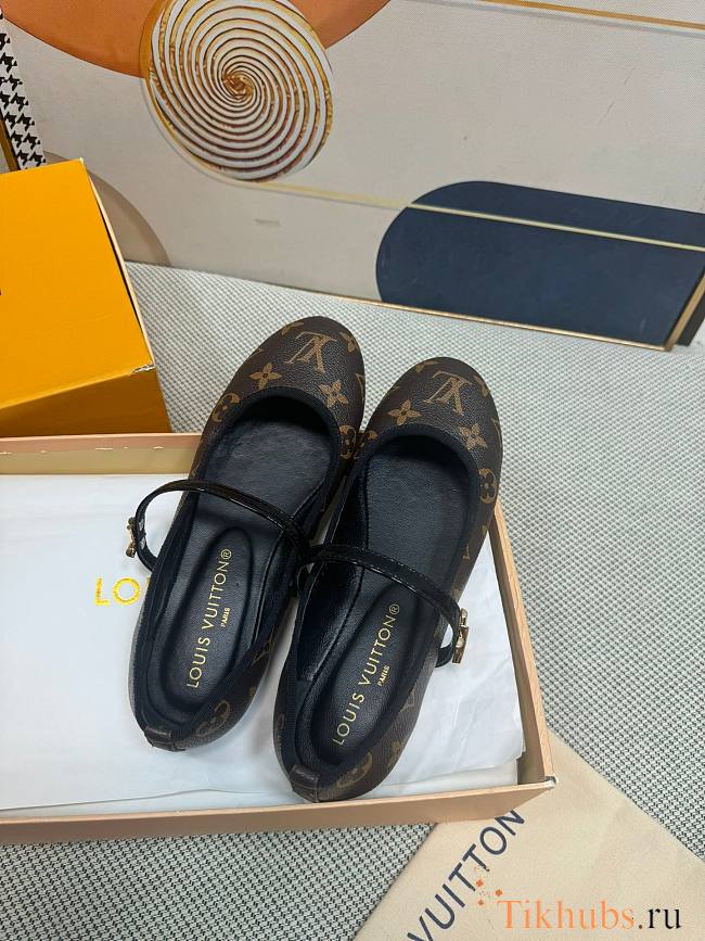Louis Vuitton Mary Jane Ballet flats - 1