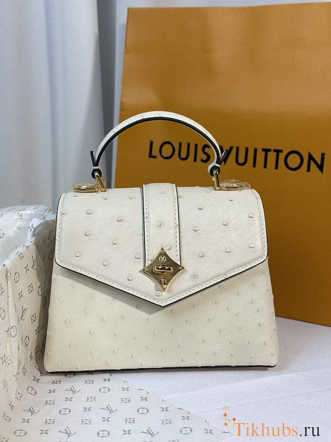 Louis Vuitton Rose des Vents White Bag 19cm - 1
