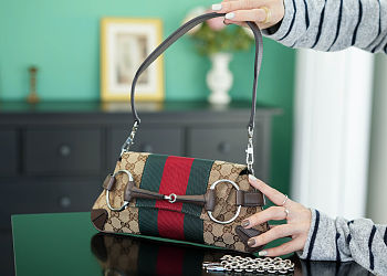 Gucci Horsebit Chain Small Shoulder Bag Beige 11.5x27x5cm