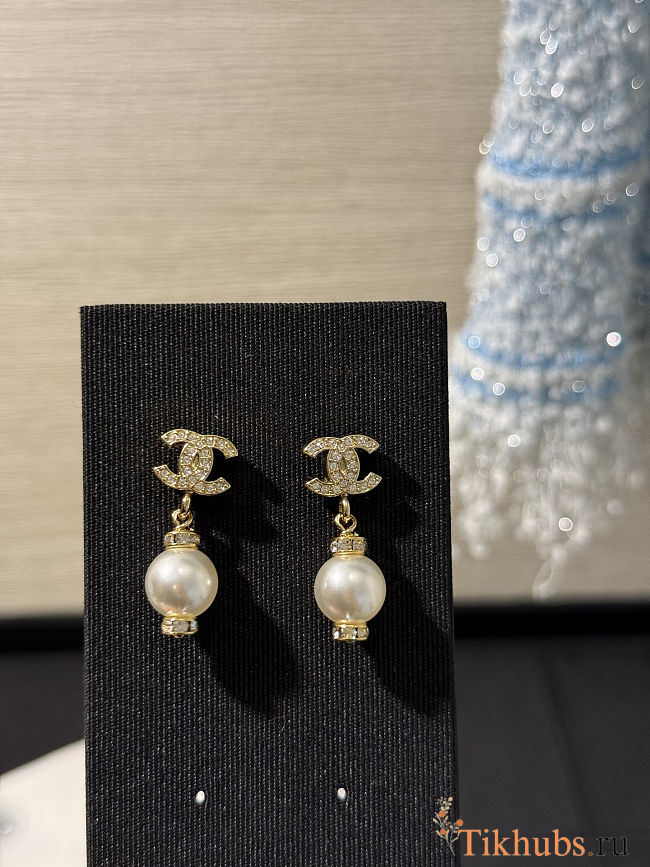 Chanel CC Pearl Drop Earrings - 1