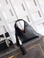 CHANEL Métiers d'art Calfskin Chic Lady Shopping Bag Black 32×32×11cm - 1