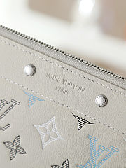 Louis Vuitton Pochette To-Go clutch wallet 30 x 21.5 x 1cm - 3