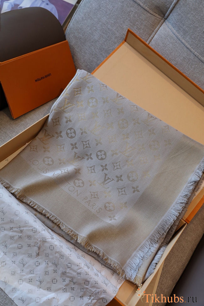 Louis Vuitton Monogram Shine Shawl - 1