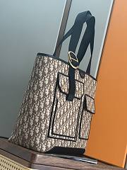Medium Pocket Dior Jett Tote Bag in Brown Dior Oblique Jacquard 41 x 32 x 14cm - 2