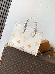 Louis Vuitton OnTheGo PM/MM Bicolor Monogram Empreinte Bag 35.0 x 27.0 x 14.0 cm - 2