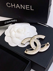 Chanel Black and White Enamel CC Logo Brooch - 3