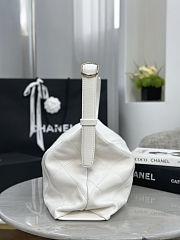 Chanel Ultimate Soft Hobo White Bag 17x35x9cm - 5