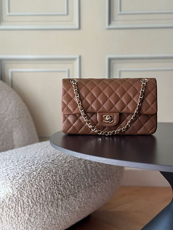 CHANEL Medium Classic Double Flap Bag Caramel Lambskin Gold Hardware 15.5x25.5x6.5cm