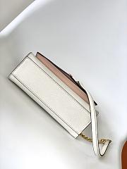 Louis Vuitton MyLockMe Chain Bag 22.5x17.0x5.5cm - 2