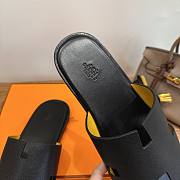 Hermès Men's Izmir Sandals Black Epsom Leather - 2