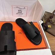 Hermès Men's Izmir Sandals Black Epsom Leather - 5