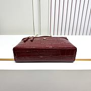 Chanel Large Vanity Case with Chain Croc-Embossed Calfskin Burgundy 17x19x5cm - 5