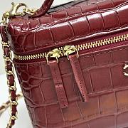 Chanel Large Vanity Case with Chain Croc-Embossed Calfskin Burgundy 17x19x5cm - 4