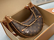 Louis Vuitton Loop Monogram Brown 23 x 13 x 6 cm - 1