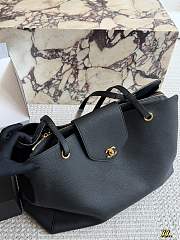 Chanel Large Shopping Bag in Grained Calfskin & Gold-Tone Metal Black 36x46x20cm - 3