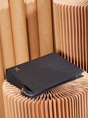 Louis Vuitton Pochette Voyage Da Taiga Black 27 x 21 x 6 cm - 3