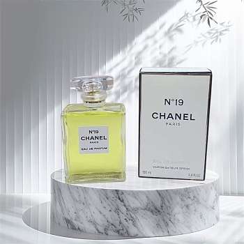 Chanel No. 19 Eau de Parfum Classic 100ml